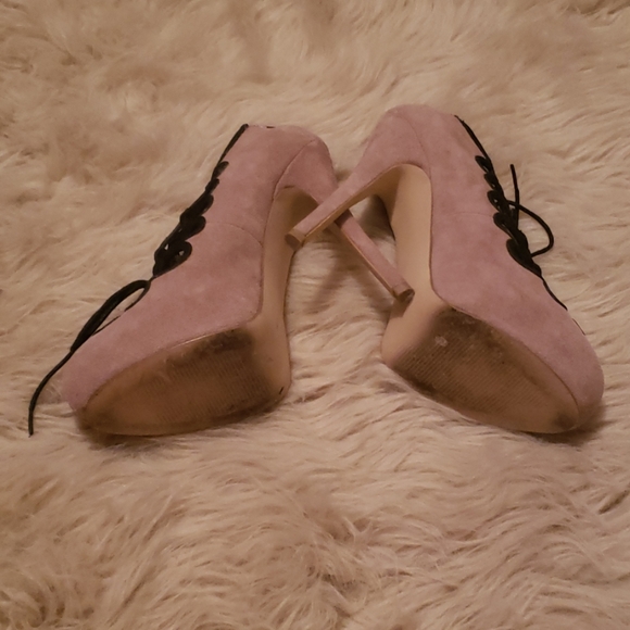 Suede black lace up front shoe - Picture 4 of 4